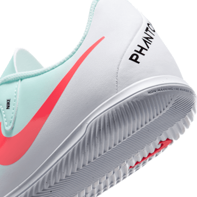 Nike Jr. Phantom GX 2 Club Little/Big Kids' Indoor/Court Low
